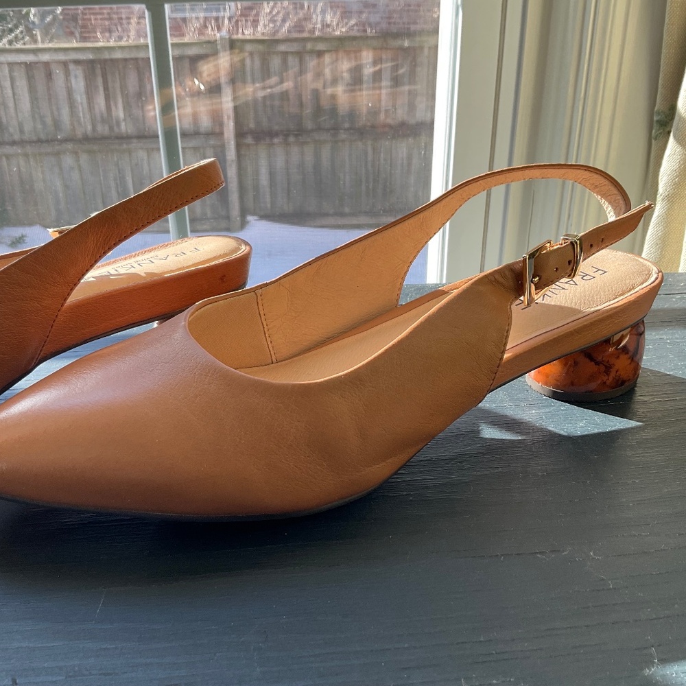 Women's Slingback Pointed-Toe Heels in Tan